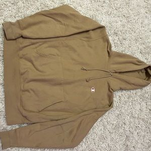Champion Brown Medium Reverse-Weave sweatshirt.